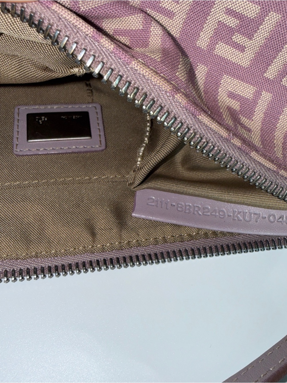 Authentic Fendi Zucchino Shoulder Bag Pochette in lilac - Picture 7 of 7